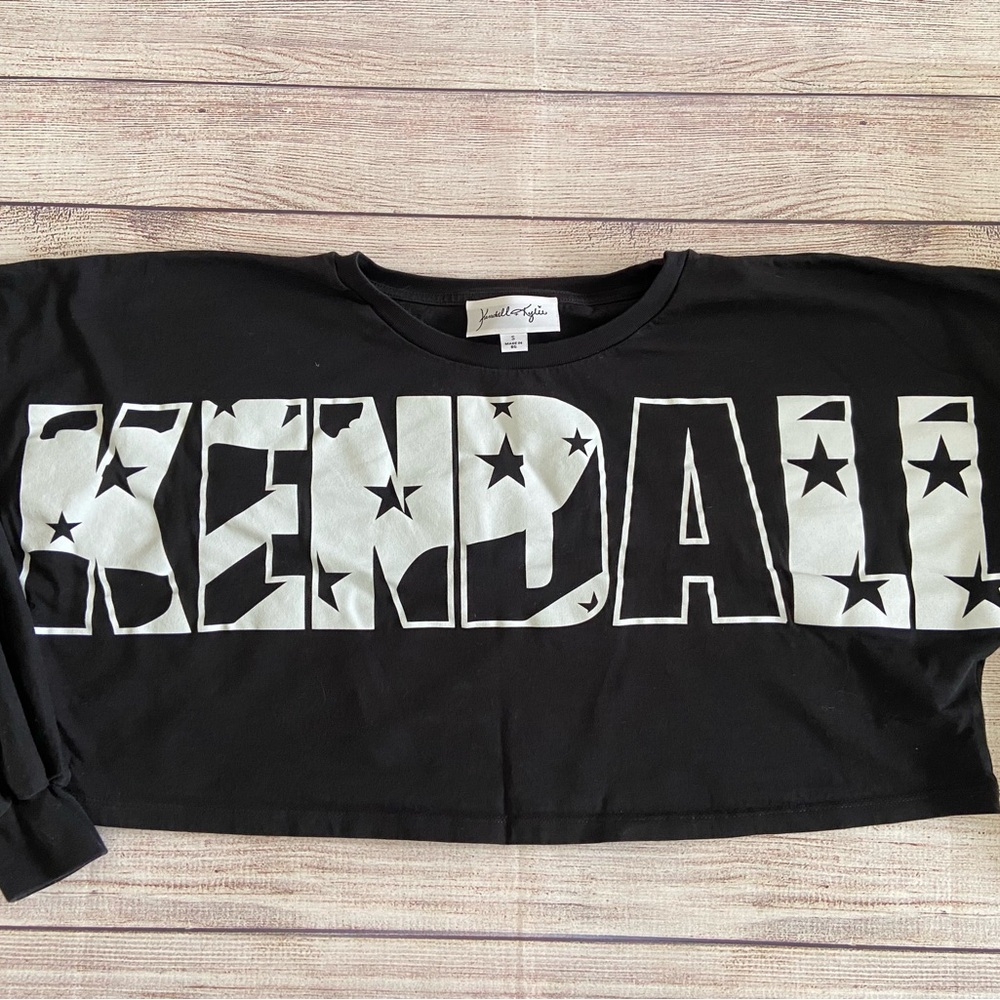 Kendall + Kylie Kardashian Black Long Sleeve Neck Shirt size Small